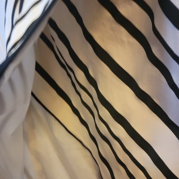 H & M Skirt - Picture 4 of 13
